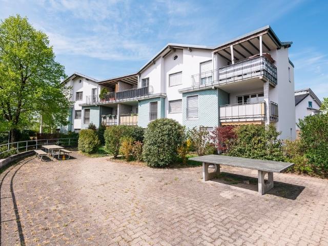 Rent a 3 ½ rooms apartment in Wolfhausen Flatfox