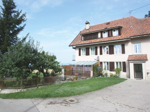 Rent a 3 rooms apartment in Thierrens Flatfox