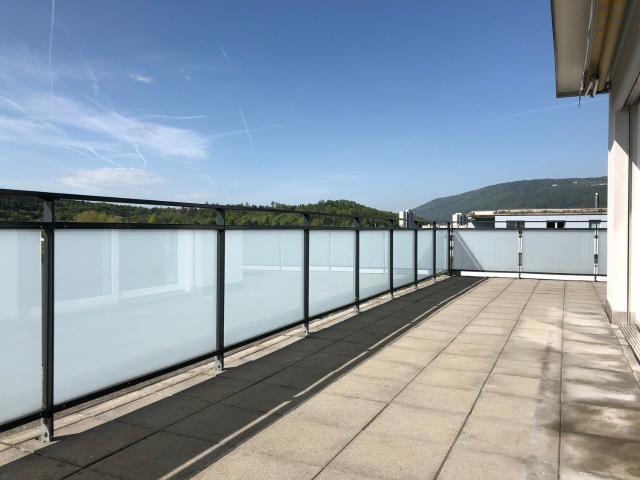 Rent a 3 rooms attic flat in Biel Flatfox