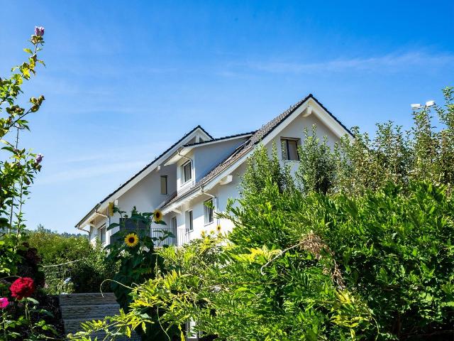 Rent a 3 ½ rooms attic flat in Egg b. Zürich Flatfox