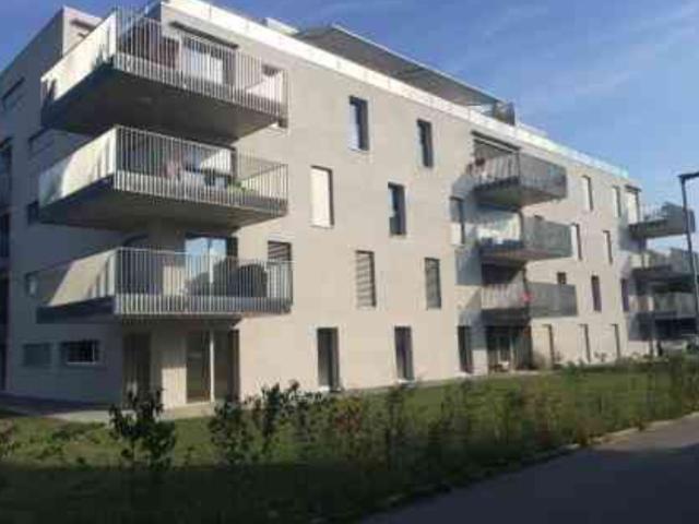 Rent a 3 ½ rooms attic flat in Suhr Flatfox
