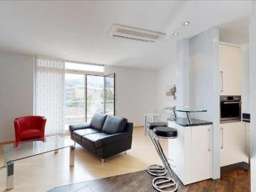 Rent a 3 rooms furnished flat in Wollerau Flatfox