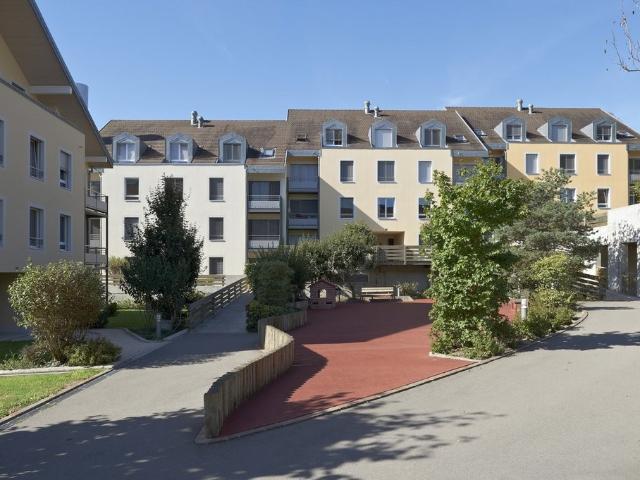 Rent a 3 rooms roof flat in Aubonne Flatfox