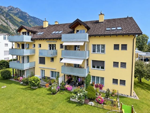 Rent a 3 ½ rooms roof flat in Felsberg Flatfox