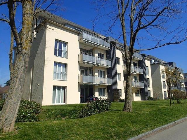 Rent a 3 ½ rooms roof flat in Seuzach Flatfox
