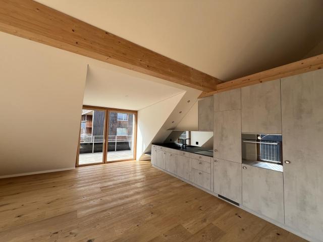 Rent a 3 rooms roof flat in Reichenburg Flatfox