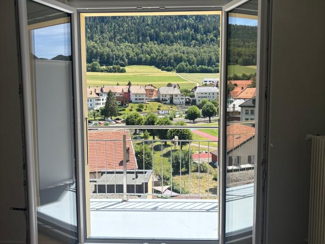 Rent a 3 ½ rooms roof flat in Vallorbe Flatfox