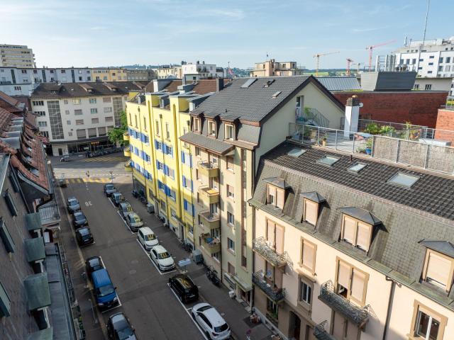 Rent a 1 room roof flat in Biel Flatfox