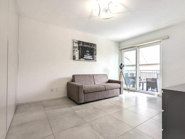 Rent a 1 ½ rooms apartment in Pura Flatfox