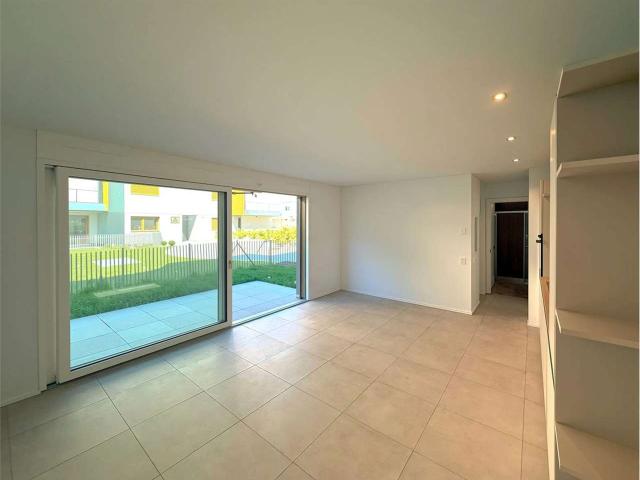 Rent a 2 ½ rooms apartment in Lumino Flatfox
