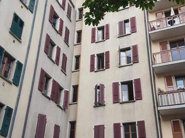 Rent a 2 ½ rooms apartment in Carouge GE Flatfox