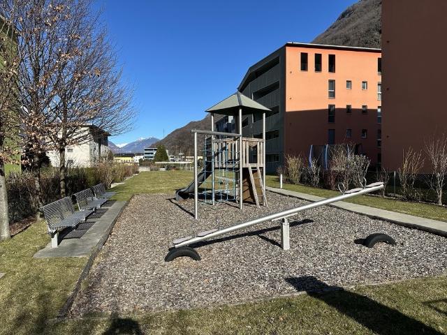 Rent a 2 ½ rooms apartment in Castione Flatfox