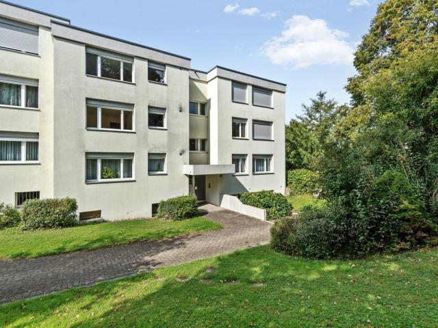 Rent a 2 ½ rooms apartment in Adliswil Flatfox