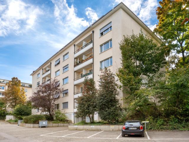 Rent a 2 rooms apartment in Binningen Flatfox