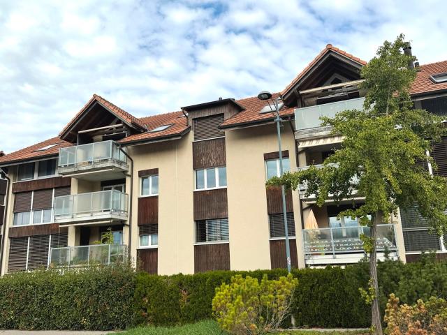 Rent a 2 ½ rooms apartment in Brügg Flatfox