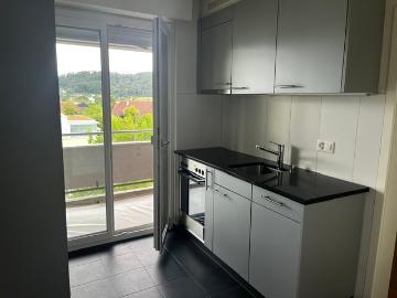 Rent a 2 rooms apartment in Brügg Flatfox