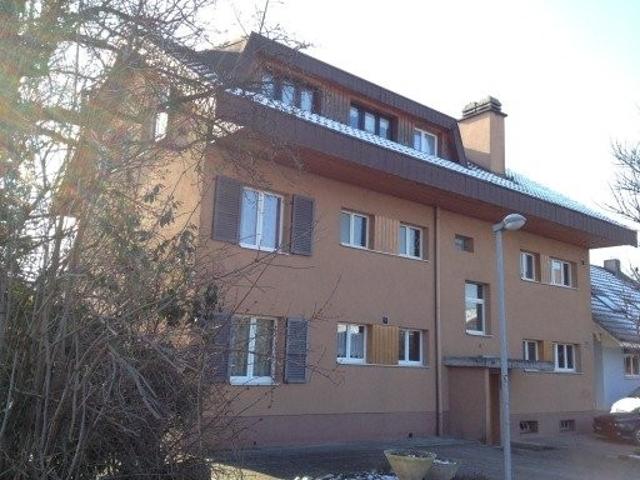 Rent a 2 rooms apartment in Brügg Flatfox