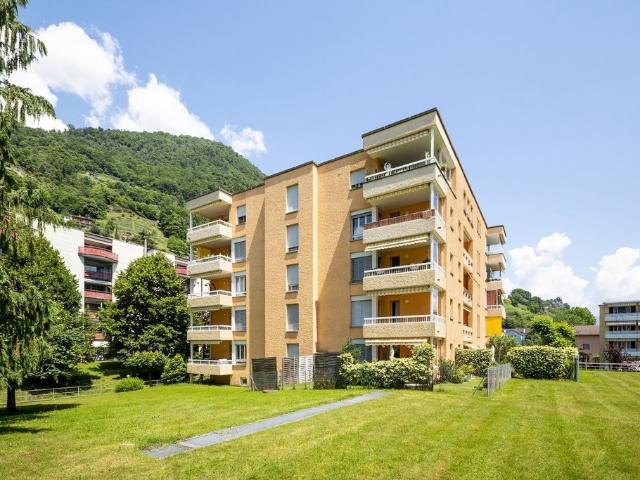 Rent a 2 ½ rooms apartment in Gordola Flatfox