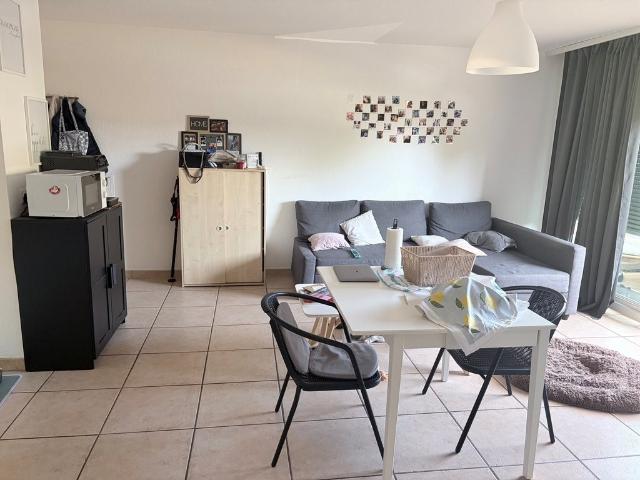 Rent a 2 rooms apartment in Gland Flatfox