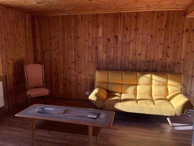 Rent a 2 ½ rooms apartment in Ernen Flatfox