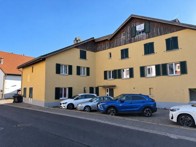 Rent a 2 ½ rooms apartment in Fontaines NE Flatfox