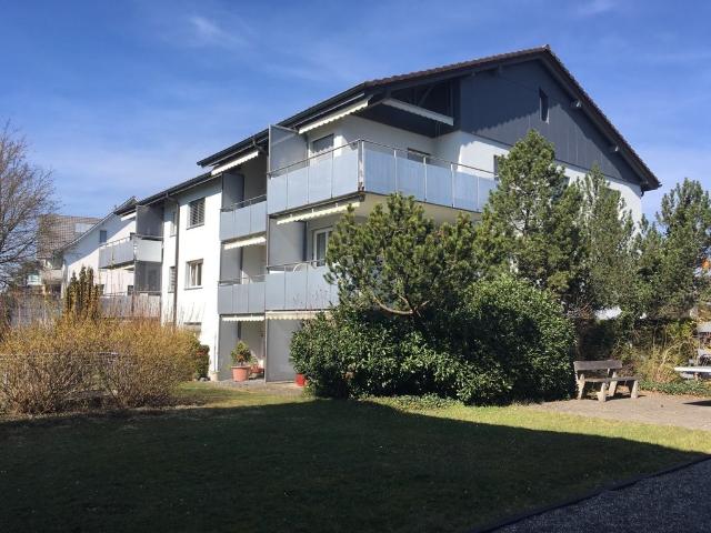 Rent a 2 ½ rooms apartment in Fehraltorf Flatfox