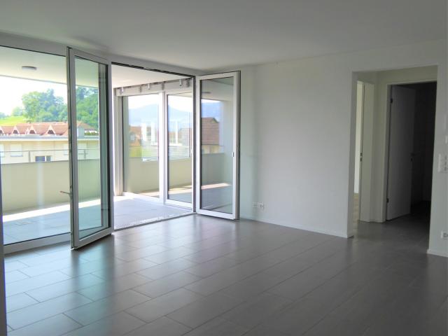 Rent a 2 ½ rooms apartment in Jona Flatfox