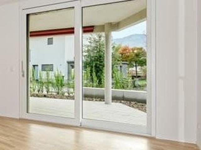 Rent a 2 ½ rooms apartment in Jona Flatfox