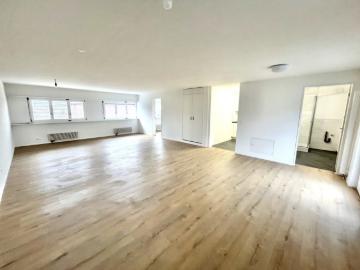 Rent a 2 ½ rooms apartment in Oberengstringen Flatfox
