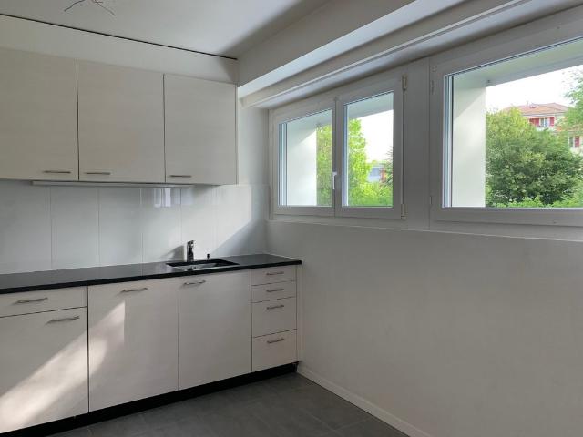 Rent a 2 rooms apartment in Lausanne Flatfox