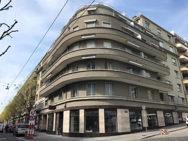 Rent a 2 rooms apartment in Lausanne Flatfox