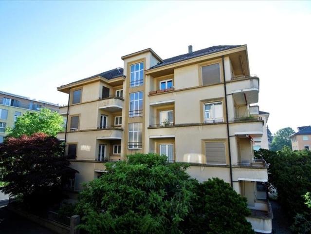 Rent a 2 rooms apartment in Lausanne Flatfox