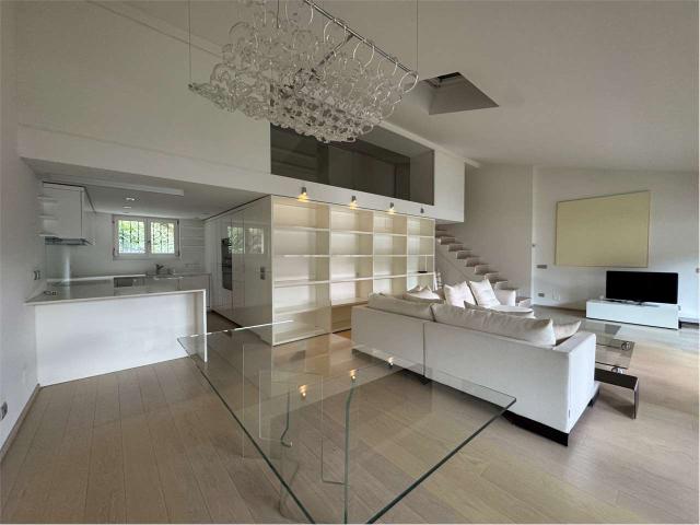 Rent a 2 ½ rooms apartment in Morcote Flatfox