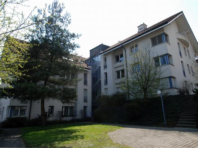 Rent a 2 ½ rooms apartment in Neuenhof Flatfox