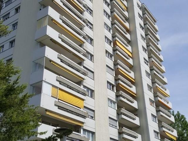 Rent a 2 ½ rooms apartment in Sion Flatfox
