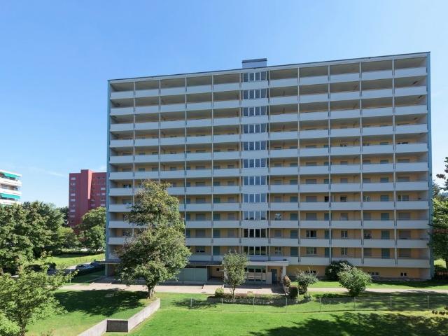 Rent a 2 rooms apartment in Spreitenbach Flatfox