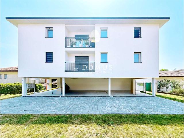 Rent a 2 ½ rooms apartment in Stabio Flatfox
