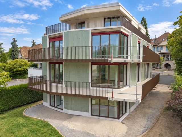 Rent a 2 ½ rooms apartment in Pully Flatfox