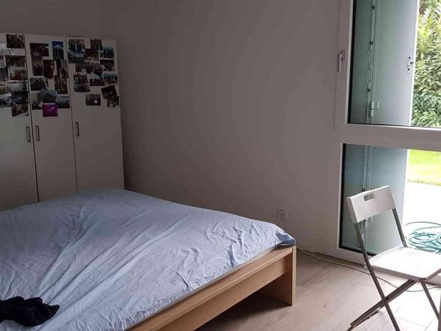 Rent a 2 ½ rooms apartment in Pully Flatfox