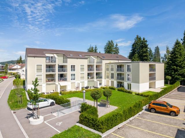 Rent a 2 ½ rooms apartment in Reinach Flatfox