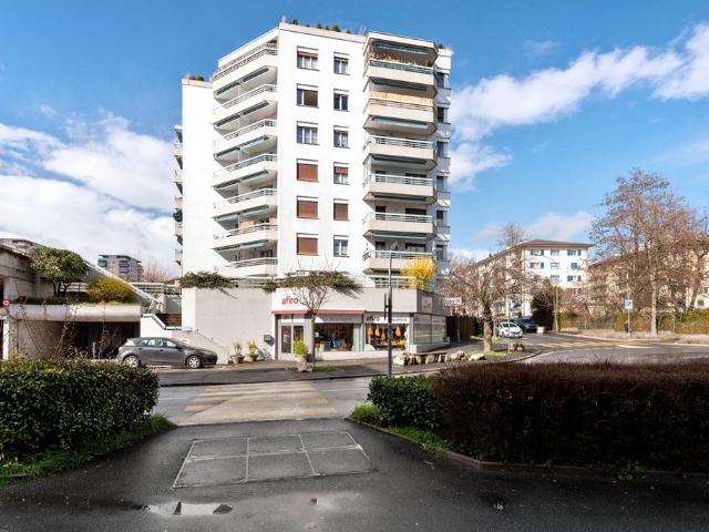 Rent a 2 ½ rooms apartment in Renens VD Flatfox