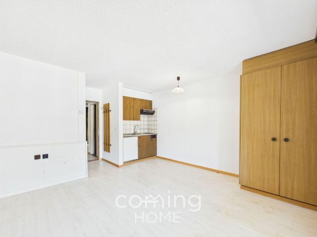 Rent a 2 ½ rooms apartment in Ried Brig Flatfox