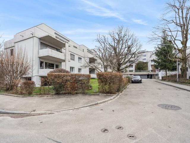 Rent a 2 rooms apartment in Riehen Flatfox