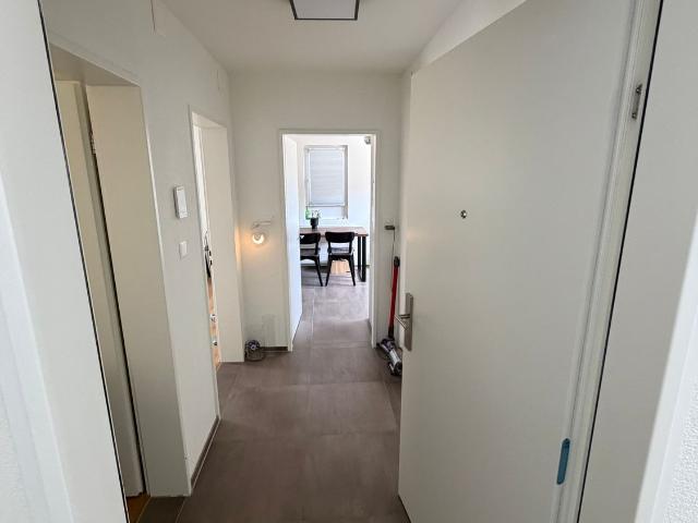 Rent a 2 ½ rooms apartment in Weiningen Flatfox