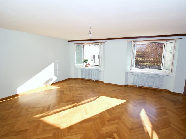 Rent a 2 ½ rooms apartment in Zizers Flatfox