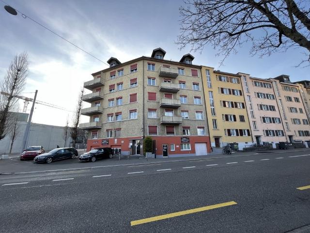 Rent a 2 ½ rooms apartment in Zürich Flatfox