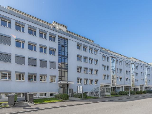 Rent a 2 ½ rooms apartment in Zürich Flatfox