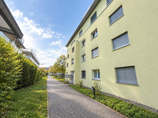 Rent a 2 ½ rooms attic flat in Niederwangen Flatfox