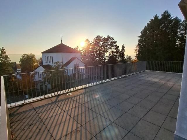 Rent a 2 ½ rooms attic flat in Zürich Flatfox