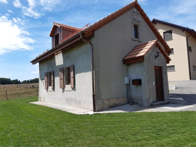Rent a 2 rooms duplex in Chavannes le Chêne Flatfox